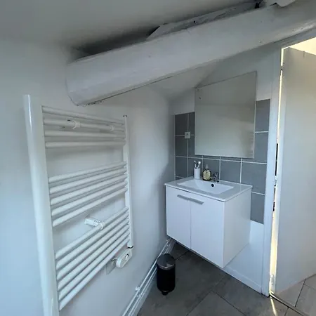 Szálloda Le Petit Charles *