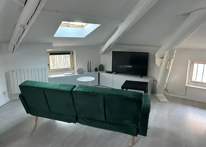 Szálloda Le Petit Charles *